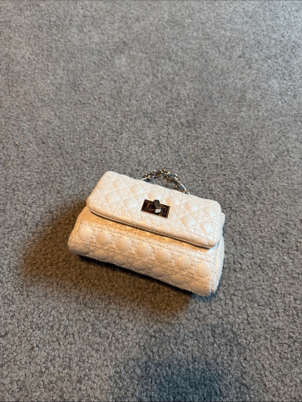 White Quilted Chain Shoulder Bag
